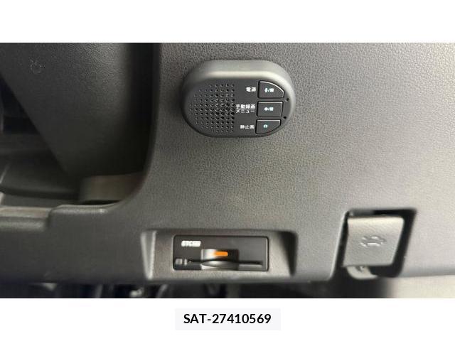 Nissan LEAF 2022 8649619-15