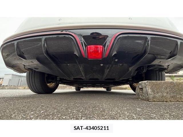 Nissan LEAF 2023-10 8649633-11