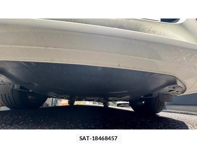 Nissan LEAF 2021-12 8649687-11