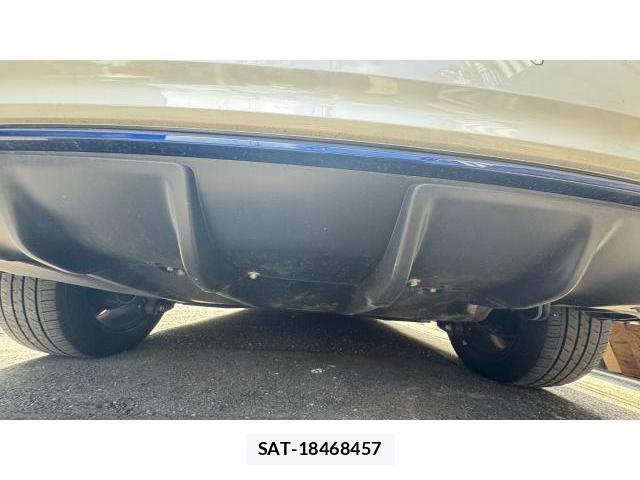 Nissan LEAF 2021-12 8649687-12
