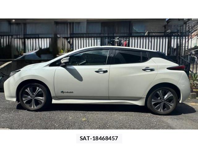 Nissan LEAF 2021-12 8649687-19
