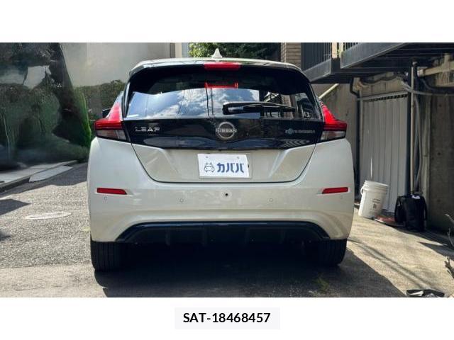 Nissan LEAF 2021-12 8649687-3