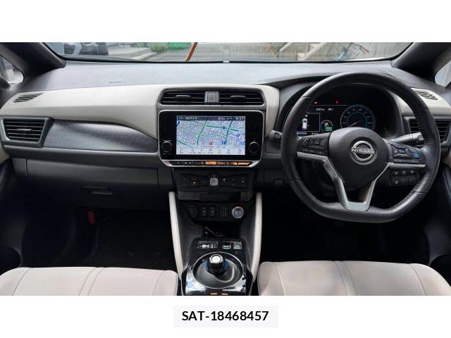 Nissan LEAF 2021-12 8649687-4