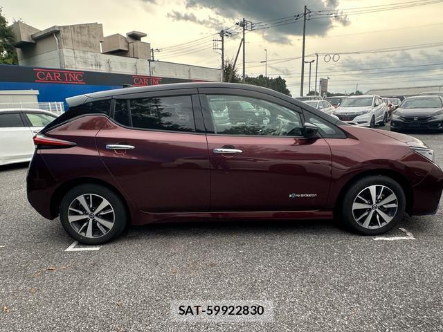 Nissan LEAF 2021-08 8649982-10