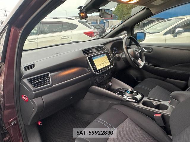 Nissan LEAF 2021-08 8649982-17