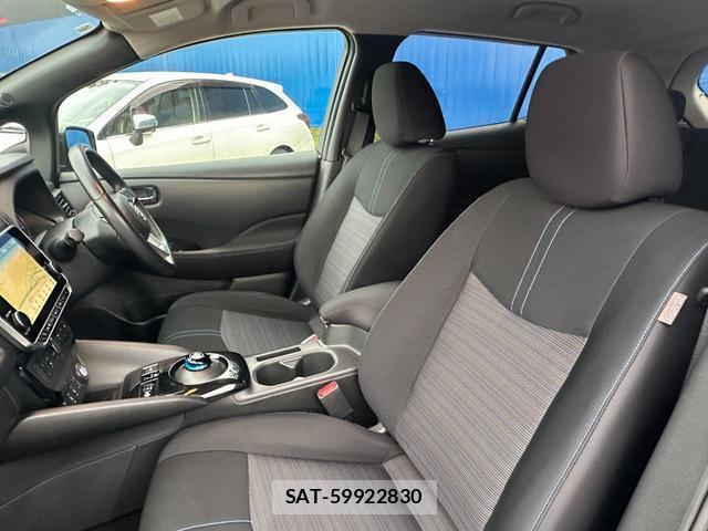 Nissan LEAF 2021-08 8649982-18