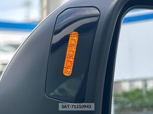 Subaru OUTBACK 2023-04 8648207-8