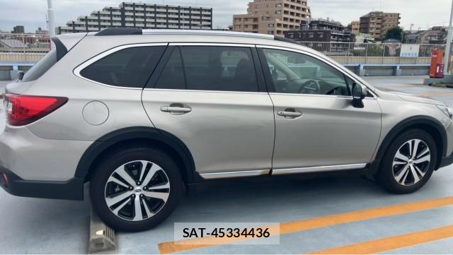Subaru OUTBACK 2017-11 8651359-10