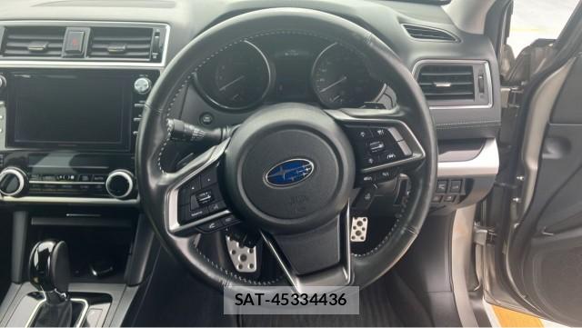 Subaru OUTBACK 2017-11 8651359-16