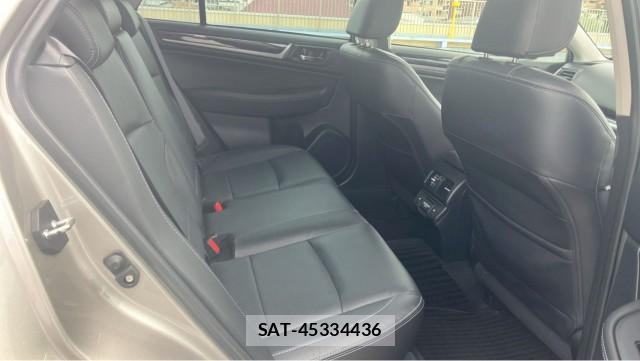 Subaru OUTBACK 2017-11 8651359-6