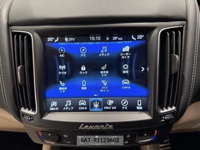 Maserati LEVANTE 2019-03 8647627-7