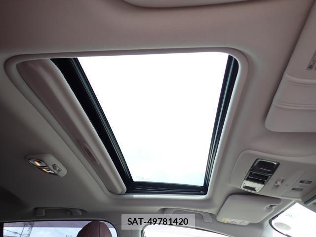 Subaru LEVORG 2017-09 8647262-16