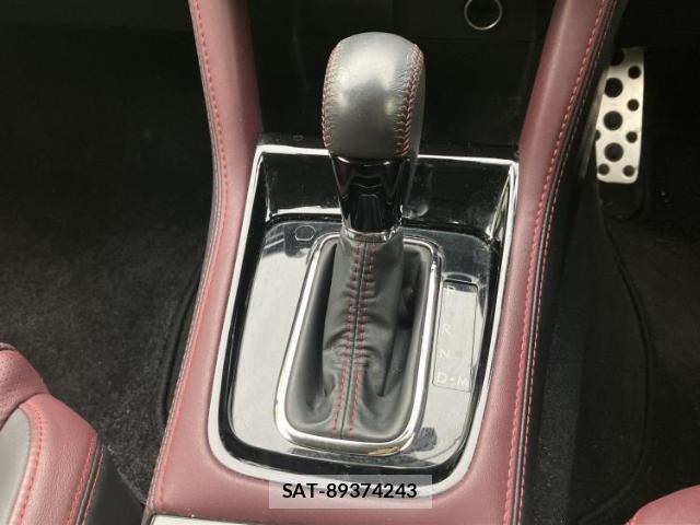 Subaru LEVORG 2016-11 8648437-17