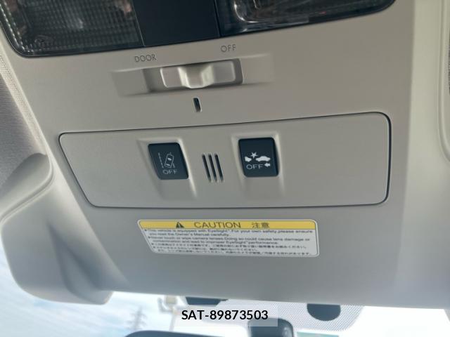 Subaru LEVORG 2014-09 8648702-16