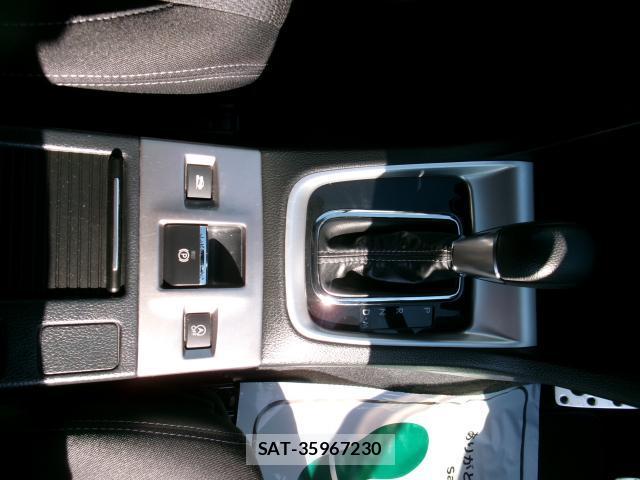 Subaru LEVORG 2017-07 8648717-15