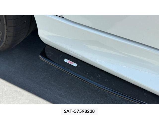 Subaru LEVORG 2021-10 8649656-15