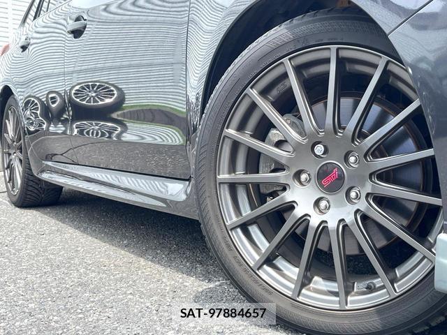 Subaru LEVORG 2017-09 8650755-12