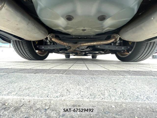Subaru LEVORG 2017-09 8652458-13