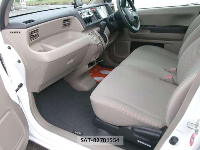 Honda LIFE 2012-11 8653937-6