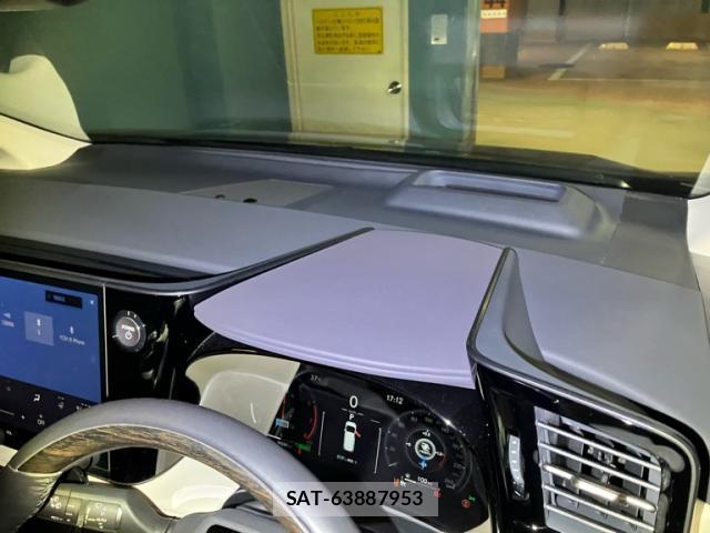 Lexus LM 2024-04 8647972-17