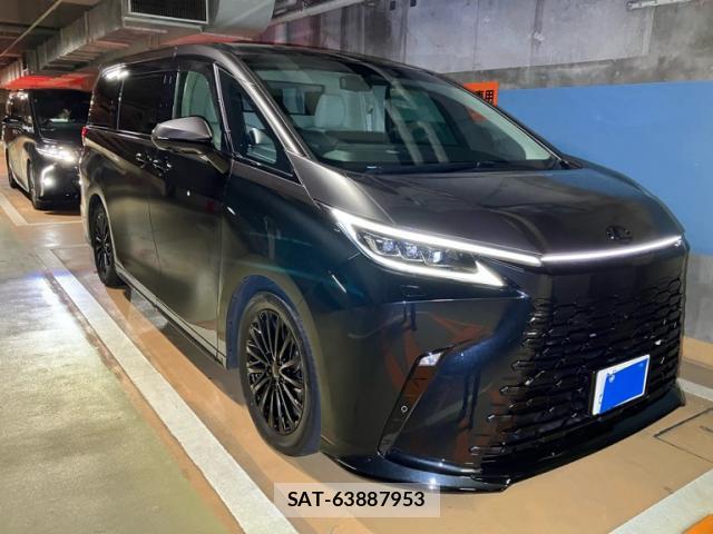 Lexus LM 2024-04 8647972-2