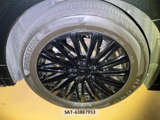 Lexus LM 2024-04 8647972-4