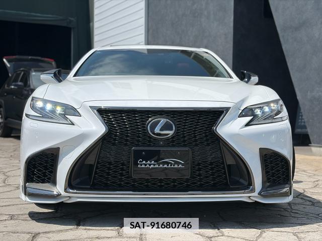 Lexus LS 2018-09 8646946-1