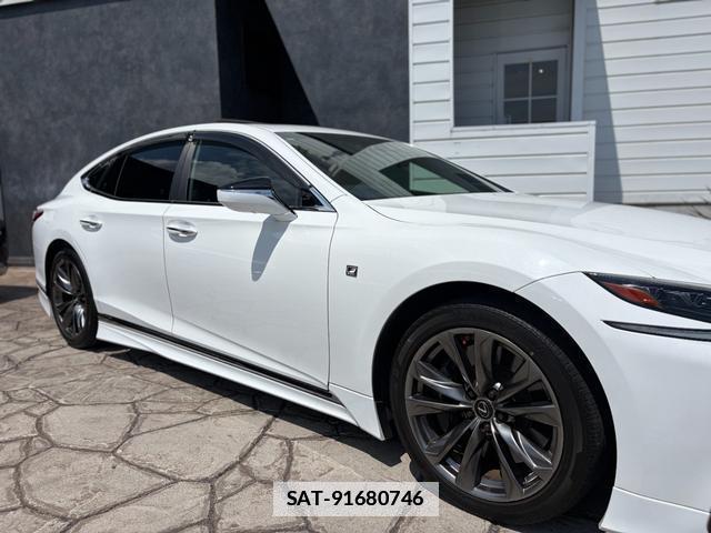 Lexus LS 2018-09 8646946-18