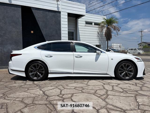 Lexus LS 2018-09 8646946-19