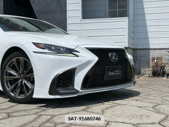 Lexus LS 2018-09 8646946-6