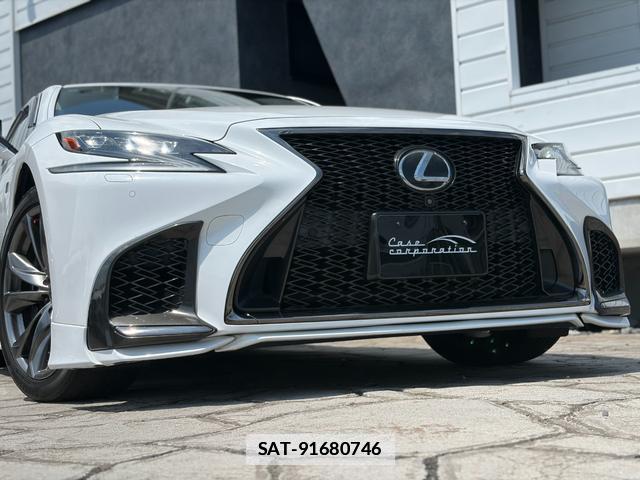 Lexus LS 2018-09 8646946-8