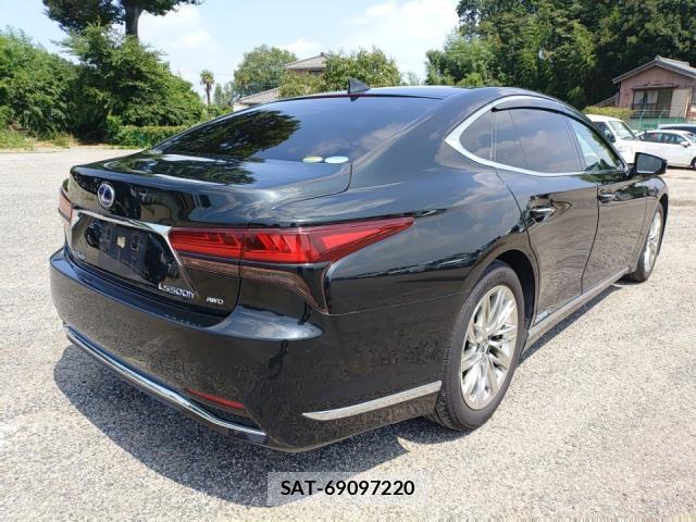 Lexus LS 2021-03 8647548-2