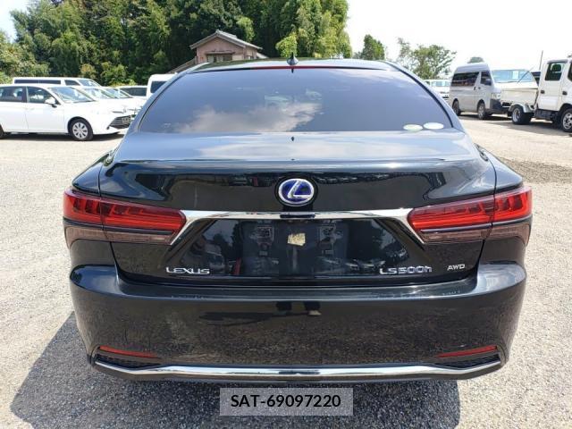 Lexus LS 2021-03 8647548-3