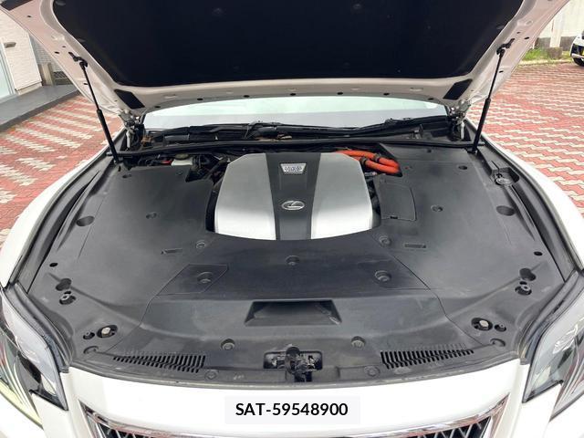 Lexus LS 2018-01 8648320-17