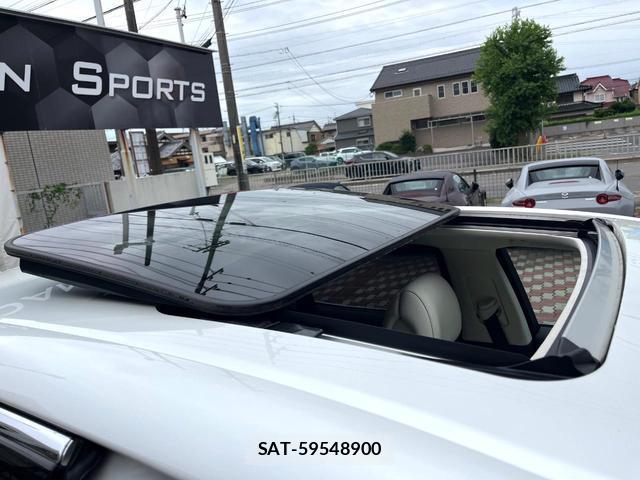 Lexus LS 2018-01 8648320-2