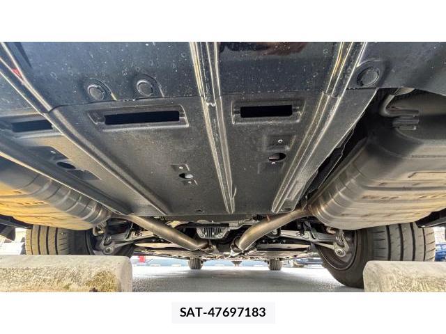 Lexus LS 2022 8649613-10