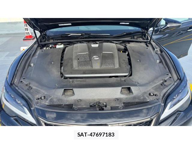 Lexus LS 2022 8649613-11