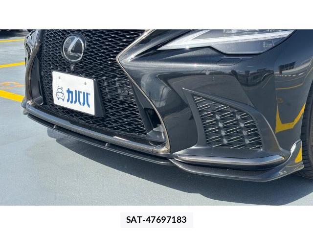 Lexus LS 2022 8649613-12