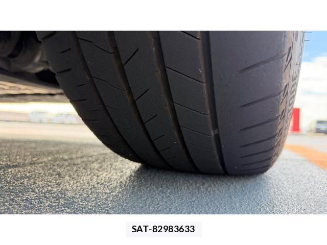 Lexus LS 2018 8649675-12