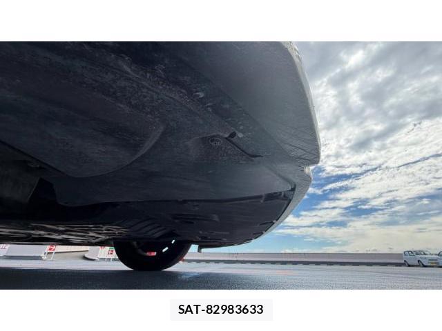 Lexus LS 2018 8649675-17