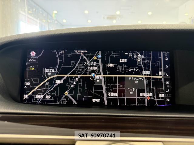 Lexus LS 2017-02 8650149-6
