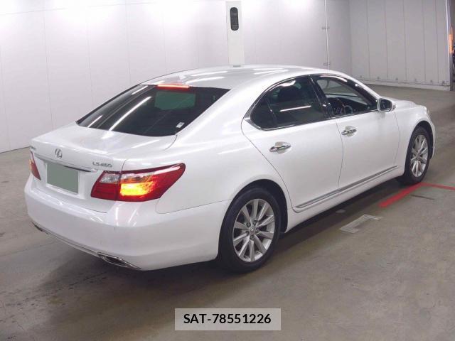 Lexus LS 2012-01 8652591-1