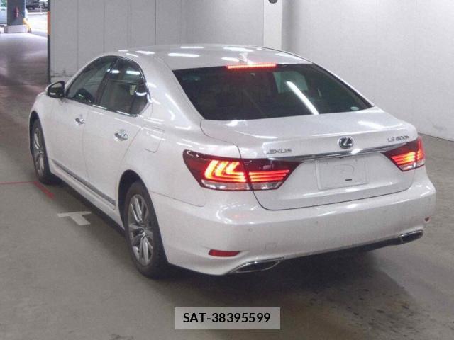 Lexus LS 2015-12 8652592-1