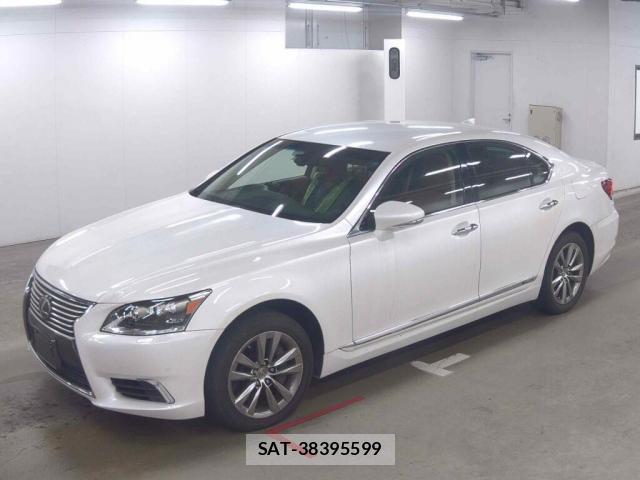 Lexus LS 2015-12 8652592-3