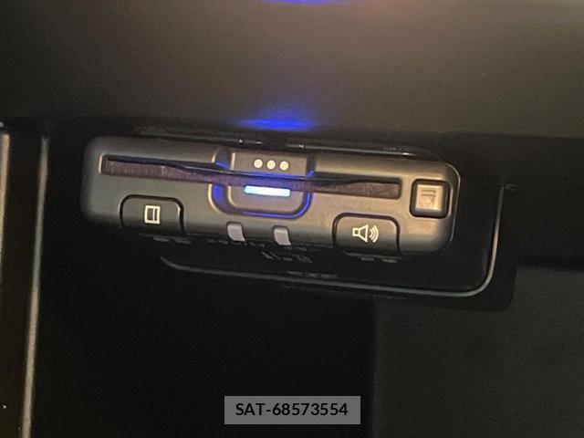 Renault LUTECIA 2026-04 8646884-6