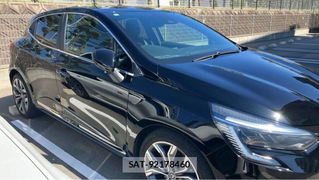 Renault LUTECIA 2021-11 8651272-3