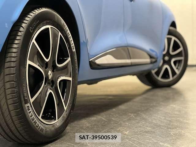 Renault LUTECIA 2016-01 8653924-12