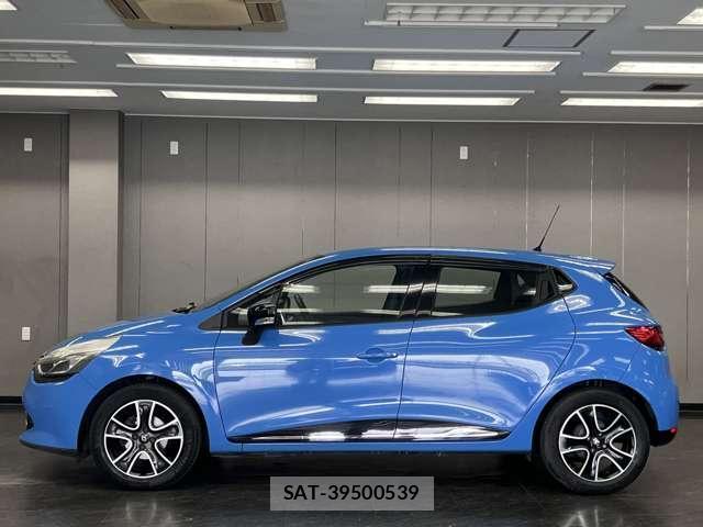 Renault LUTECIA 2016-01 8653924-9