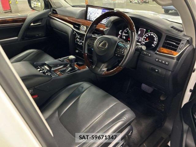 Lexus LX 2016 8649085-3