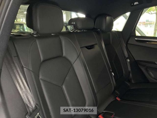 Porsche MACAN 2019-09 8647035-4